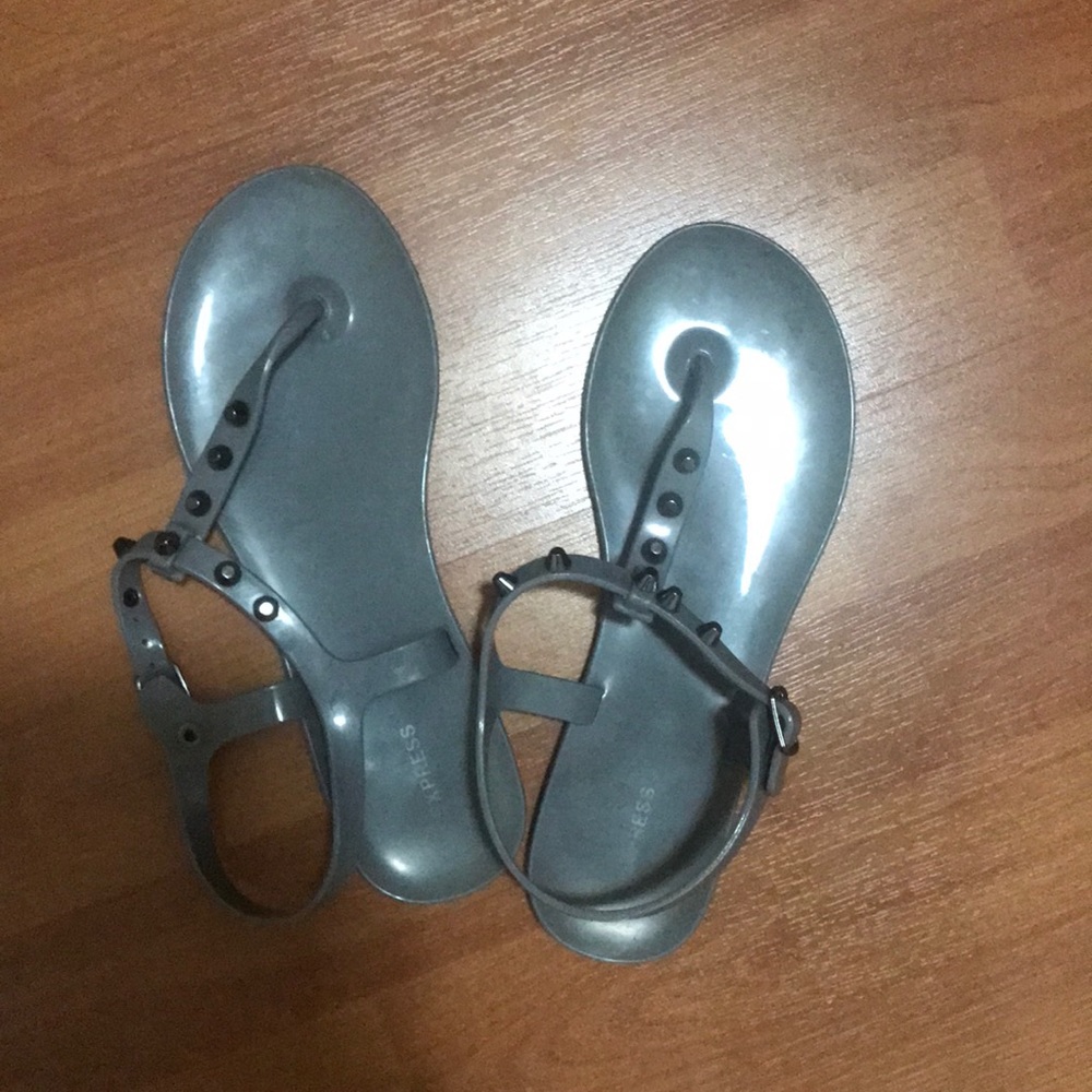 Gray express sandals